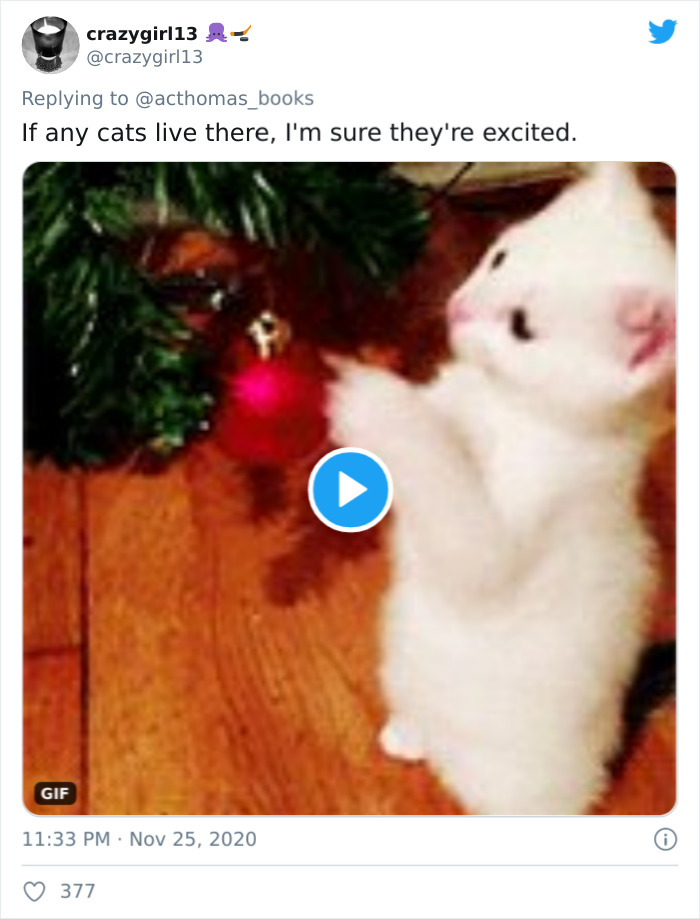 415K People On Twitter Are Cracking Up At The Way This 4 Y.O. Toddler Decorated Her Grandma's Christmas Tree