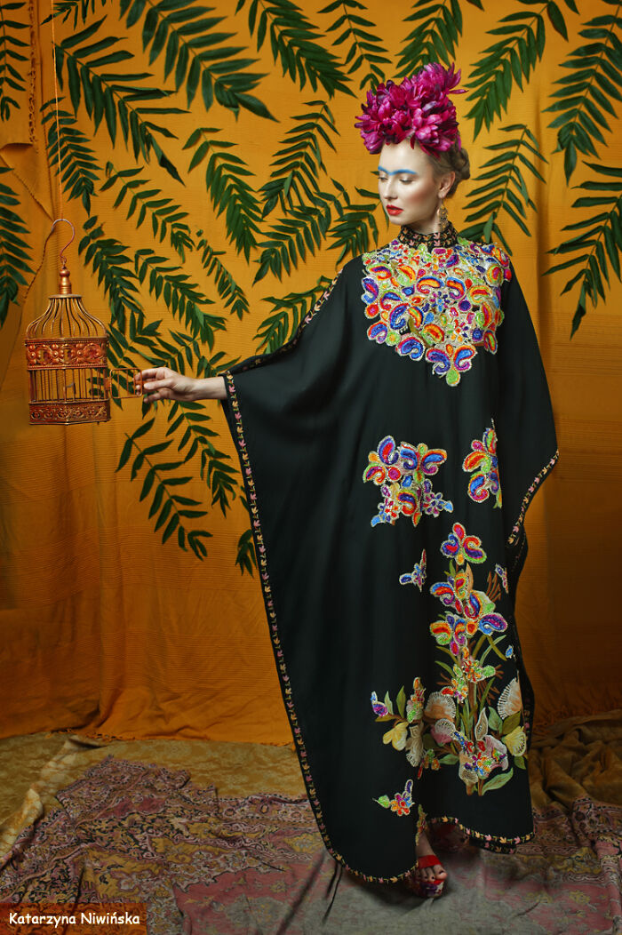 Katarzyna Niwinska's 'Rainbow Frida' Photosession