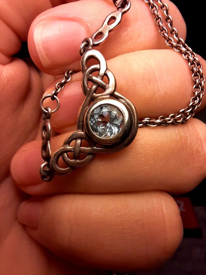 My Favorite Necklace!! Excuse My Guitar Nails