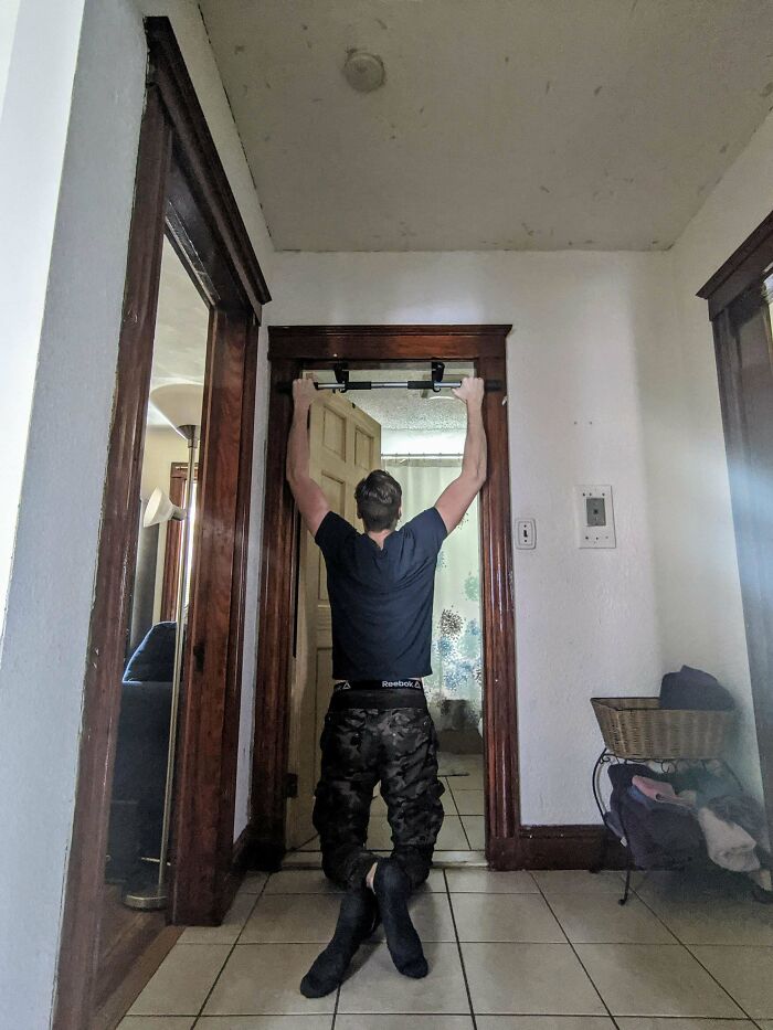 Too Tall For A Full Pull-Up Extension. I Miss The Gym.