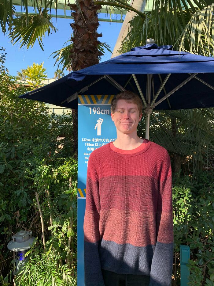 Waited In Line For This Rollercoaster For Two Hours, When I Finally Got To The Front They Said I Was Too Tall.