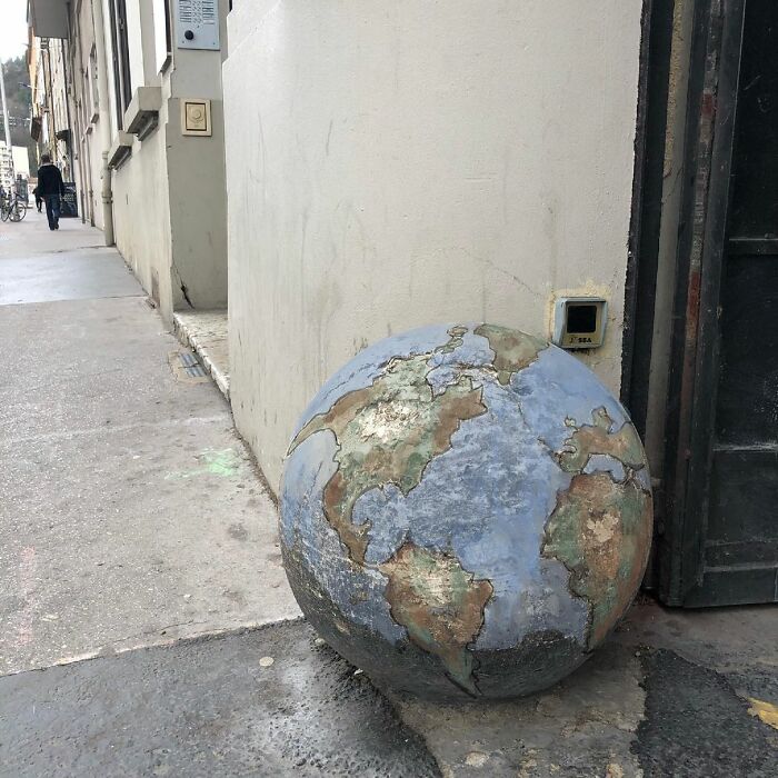 Creative-Street-Vandalism-Graffiti-Cal-Dessins-And-Co