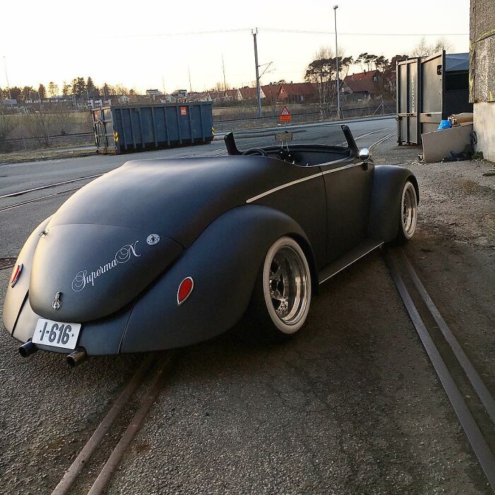 This Guy Transformed A 1961 VW Beetle Deluxe Into A Black Matte Roadster This Guy Transformed A 1961 VW Beetle Deluxe Into A Black Matte Roadster