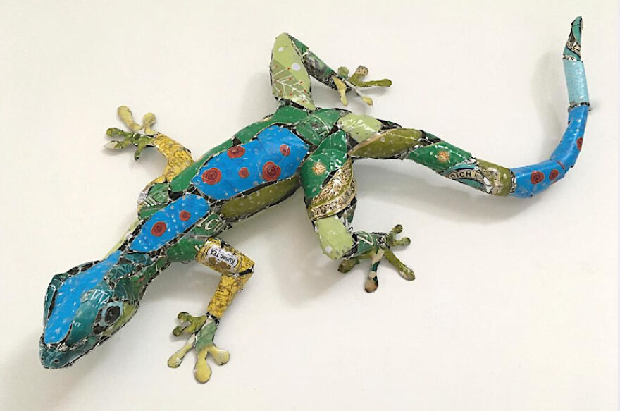 Recycled-Materials-Animal-Sculptures-Metal-Fabric-Barbara-Franc