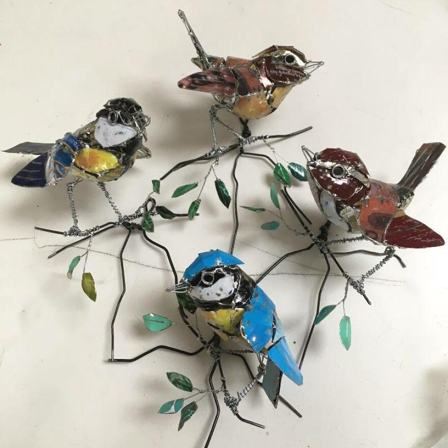 Recycled-Materials-Animal-Sculptures-Metal-Fabric-Barbara-Franc