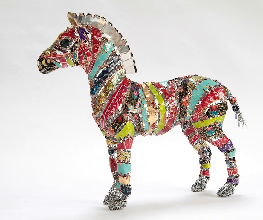 Recycled-Materials-Animal-Sculptures-Metal-Fabric-Barbara-Franc