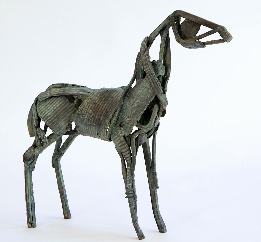 Recycled-Materials-Animal-Sculptures-Metal-Fabric-Barbara-Franc