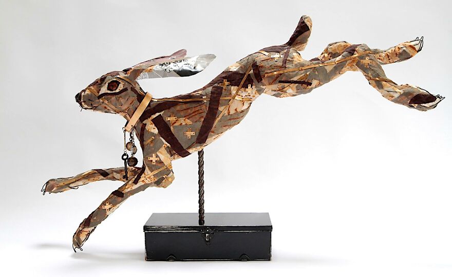 Recycled-Materials-Animal-Sculptures-Metal-Fabric-Barbara-Franc