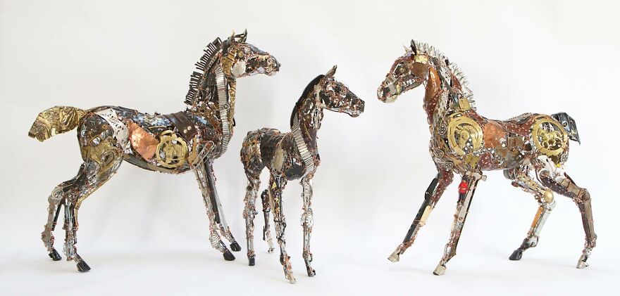Recycled-Materials-Animal-Sculptures-Metal-Fabric-Barbara-Franc