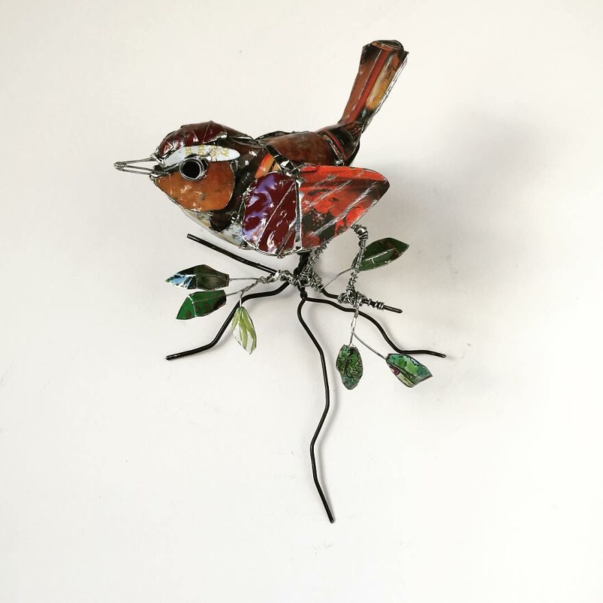 Recycled-Materials-Animal-Sculptures-Metal-Fabric-Barbara-Franc