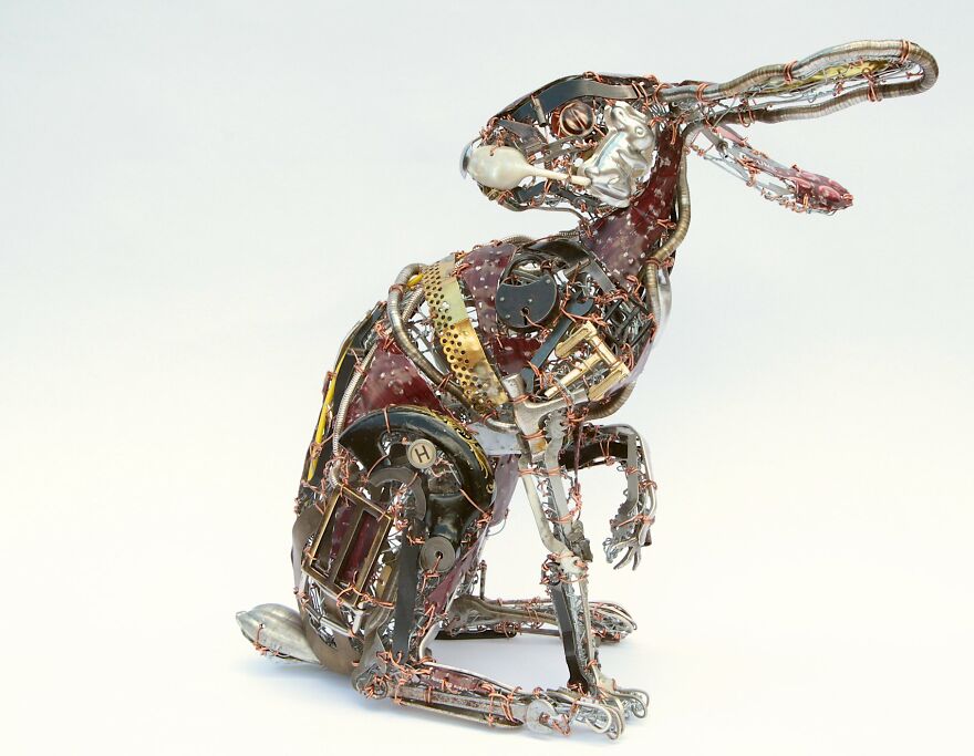 Recycled-Materials-Animal-Sculptures-Metal-Fabric-Barbara-Franc