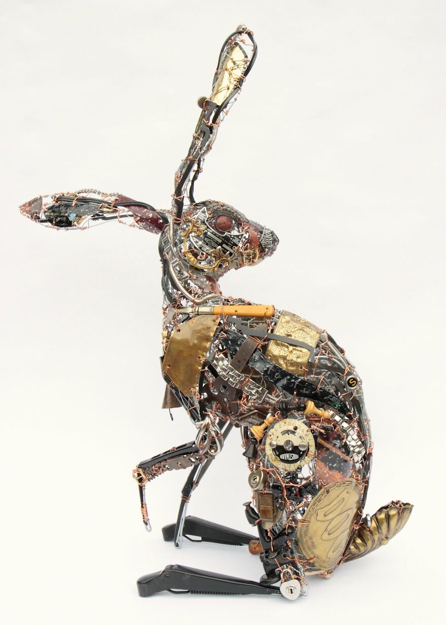 Recycled-Materials-Animal-Sculptures-Metal-Fabric-Barbara-Franc