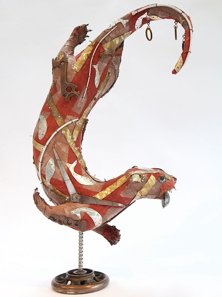 Recycled-Materials-Animal-Sculptures-Metal-Fabric-Barbara-Franc