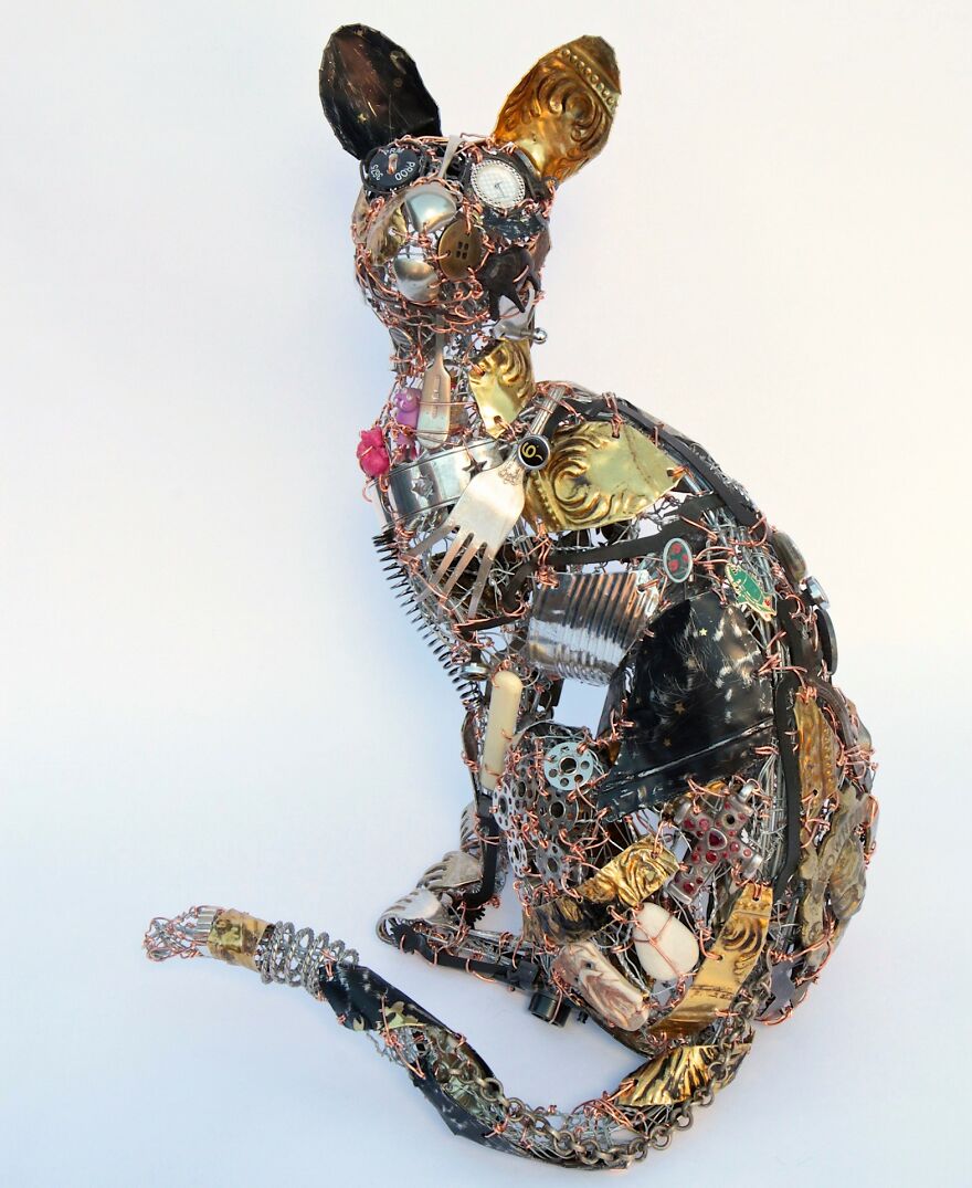 Recycled-Materials-Animal-Sculptures-Metal-Fabric-Barbara-Franc