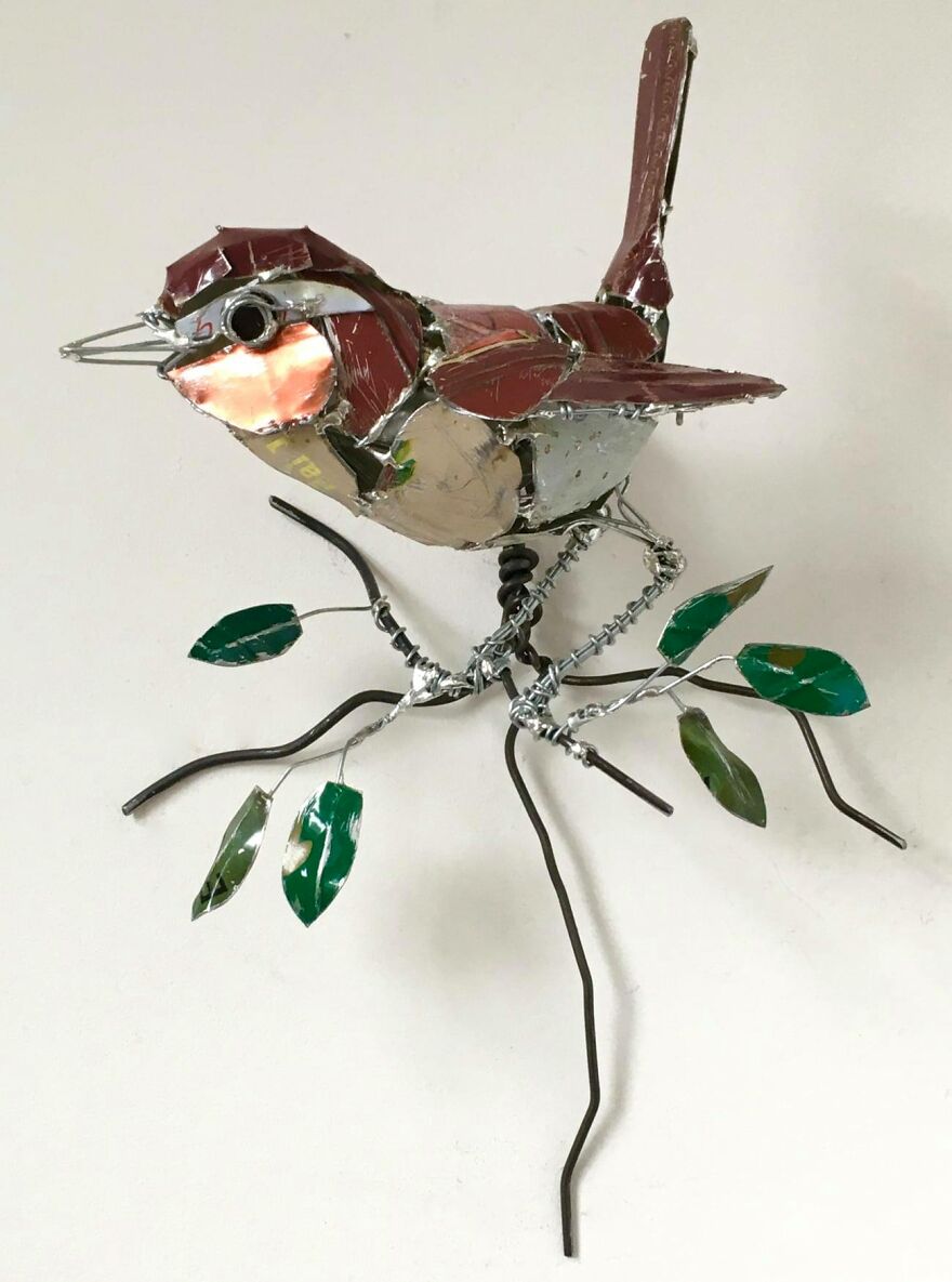 Recycled-Materials-Animal-Sculptures-Metal-Fabric-Barbara-Franc