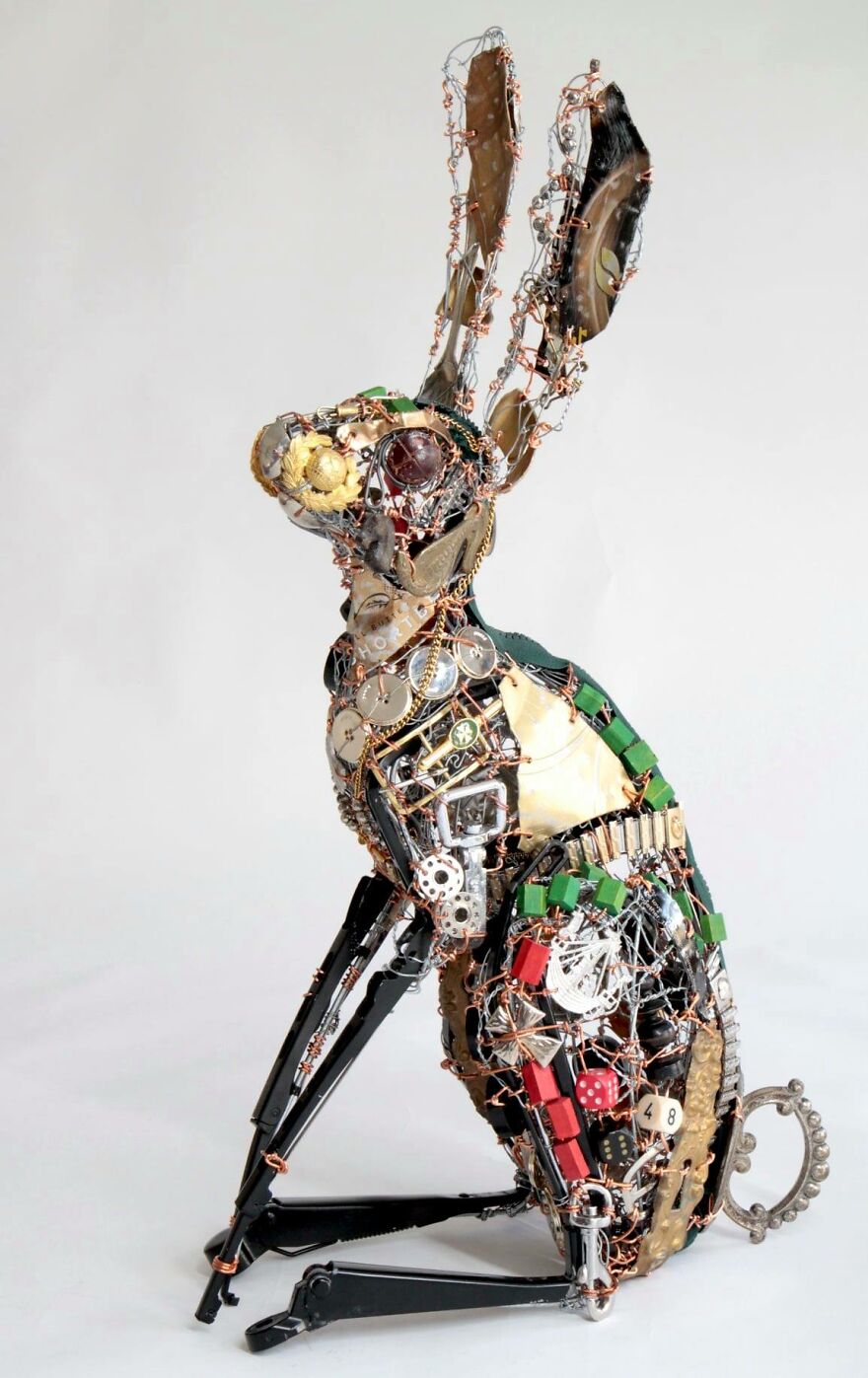 Recycled-Materials-Animal-Sculptures-Metal-Fabric-Barbara-Franc
