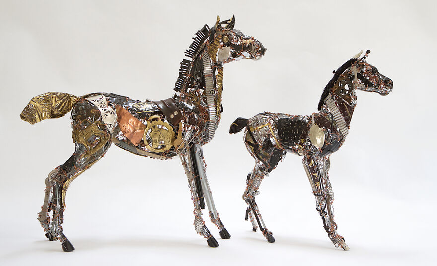 Recycled-Materials-Animal-Sculptures-Metal-Fabric-Barbara-Franc