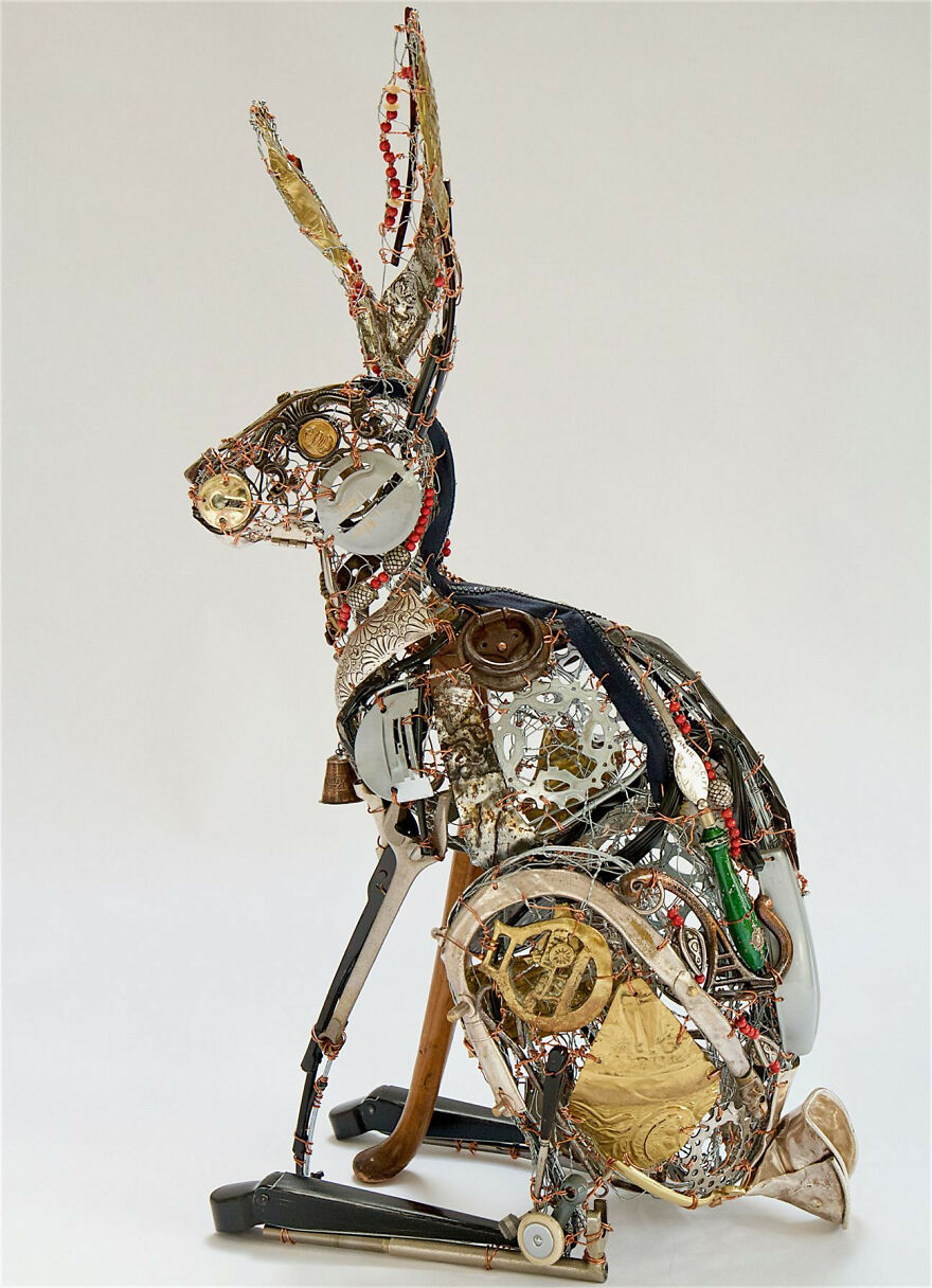 Recycled-Materials-Animal-Sculptures-Metal-Fabric-Barbara-Franc