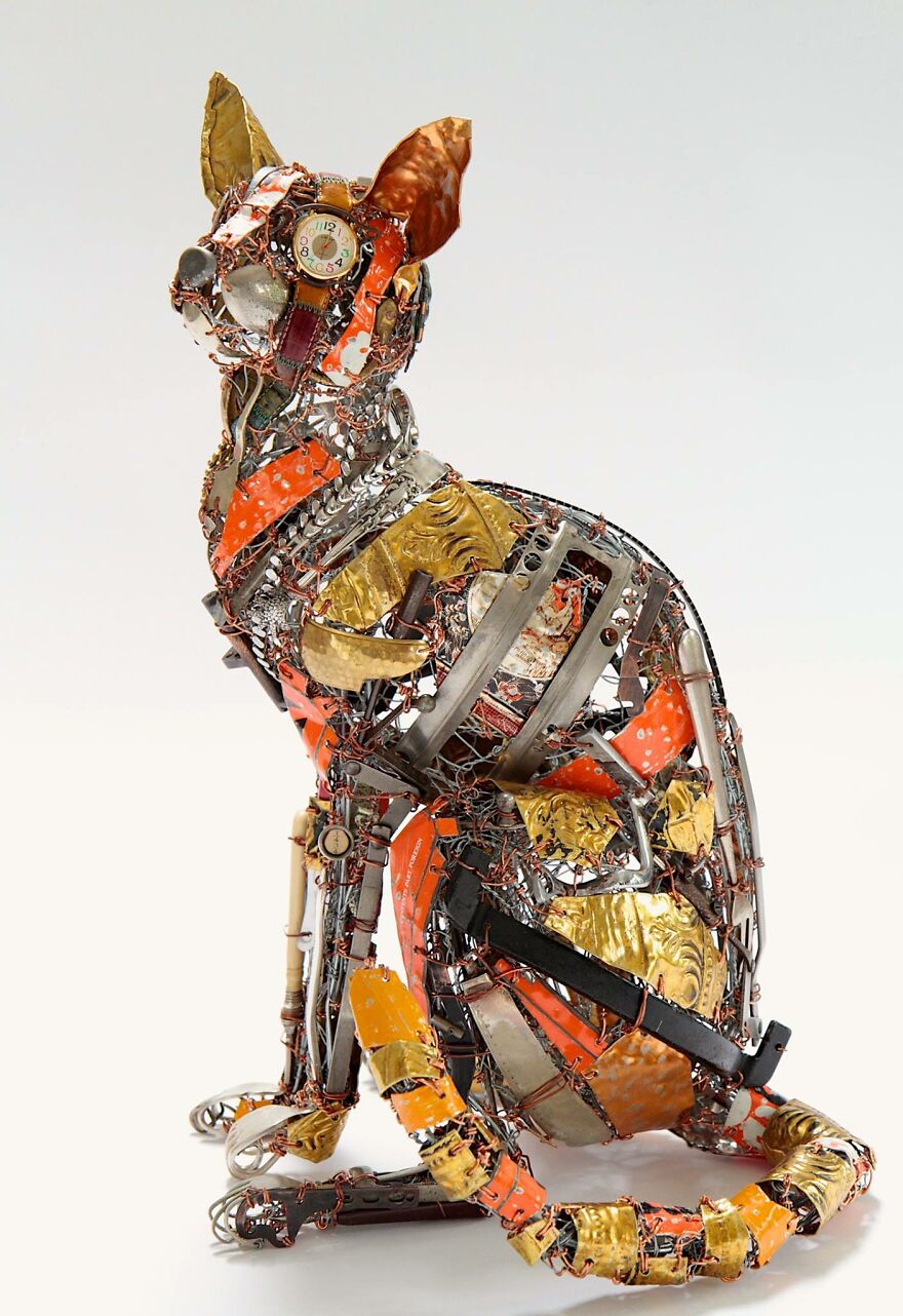 Recycled-Materials-Animal-Sculptures-Metal-Fabric-Barbara-Franc