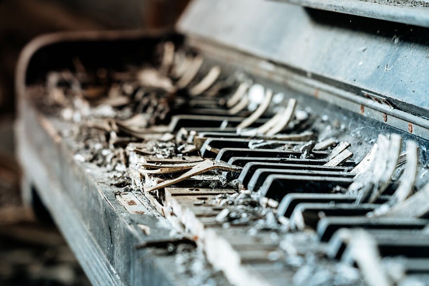 Requiem Pour Pianos 100 - Italy