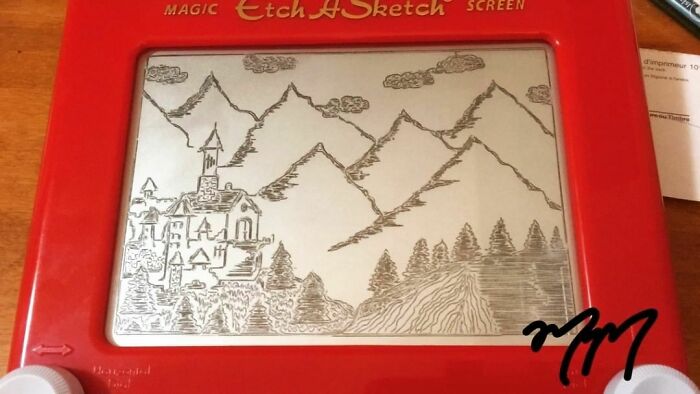 I Can Draw On The Etch-A-Sketch Better Than I Can On Paper (19 Pics) I Can Draw On The Etch-A-Sketch Better Than I Can On Paper (19 Pics)