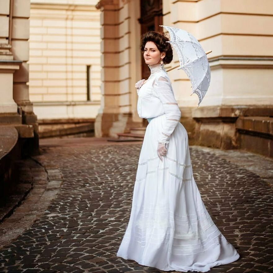 Woman-Dresses-19th-Century-Fashion-Vintage-Clothes-Mila-Povoroznyuk-Your-Sunny-Flowers