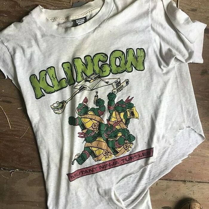 Klingon Mutant Ninja Turtles™️
.
does Anyone Have Info On These?.
.
📷: @lexigoesthrifting