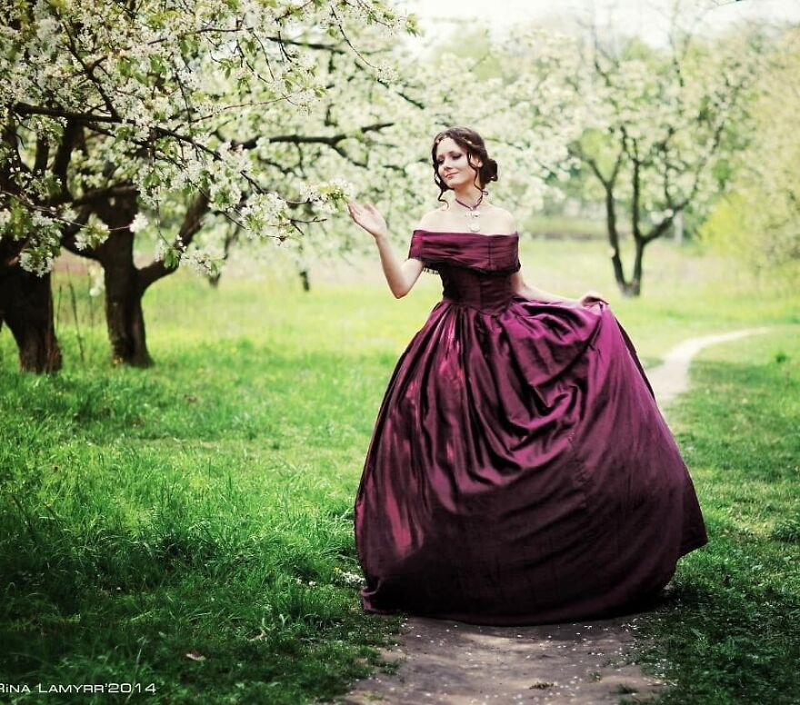 Woman-Dresses-19th-Century-Fashion-Vintage-Clothes-Mila-Povoroznyuk-Your-Sunny-Flowers