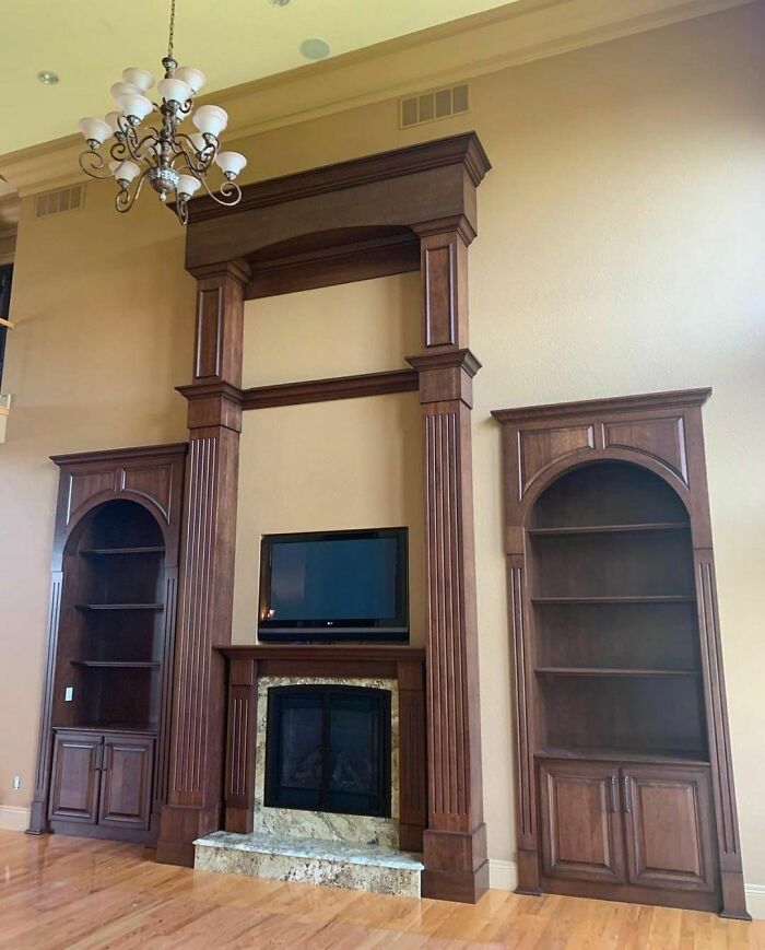 The Higher The Mantel, The Closer To - Texas