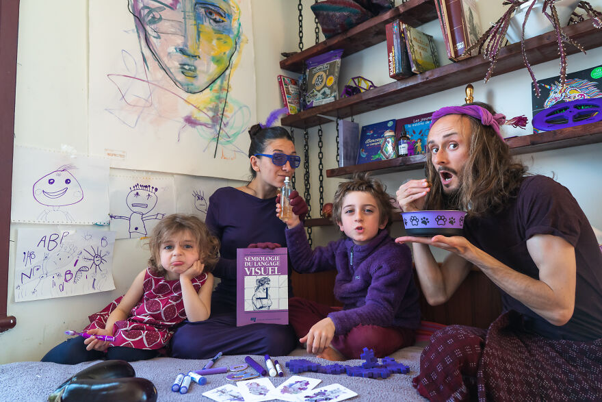 We Traveled The World In This Color-Themed Photoshoot While Being Stuck In Quarantine (9 Pics) We Traveled The World In This Color-Themed Photoshoot While Being Stuck In Quarantine (9 Pics)