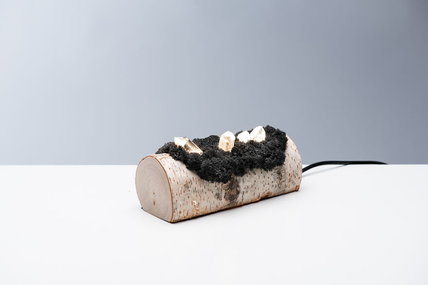 We Craft Unique Night Lamps From Glowing Crystals On Mossy Logs (23 Pics) We Craft Unique Night Lamps From Glowing Crystals On Mossy Logs (23 Pics)