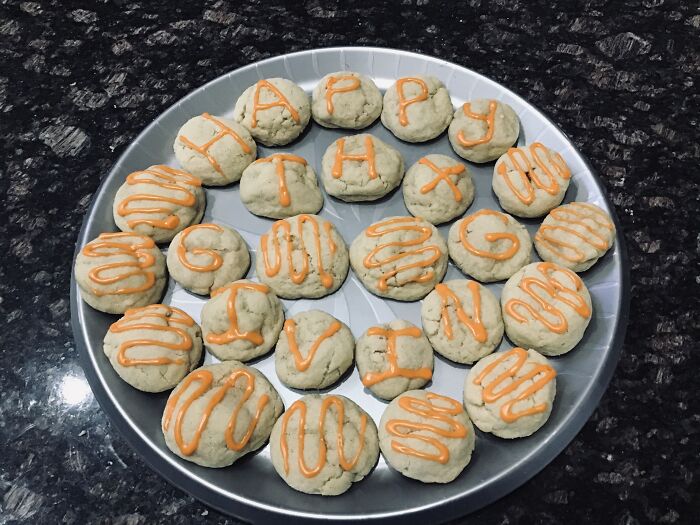 They Look Pretty But I Put A Half Cup Of Salt In It. I Was Baking At 3 In The Morning. I Admit Defeat.