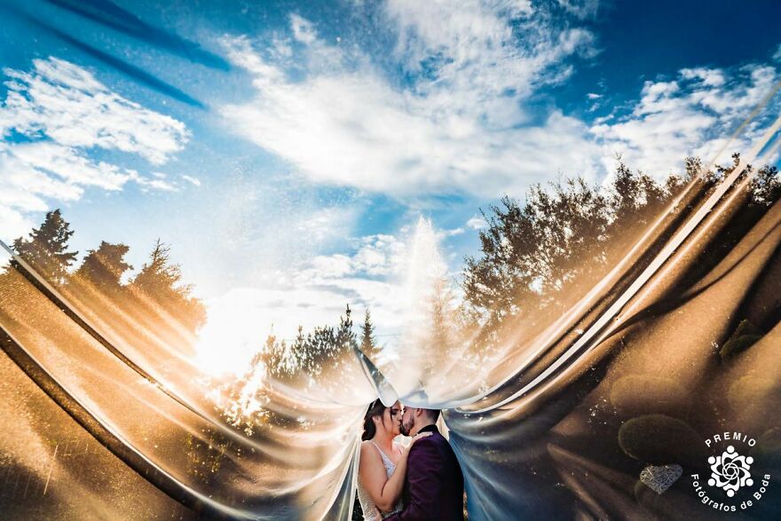 This Couple Looks Just Beautiful Under The Veil As Captured By Sergio Arnés