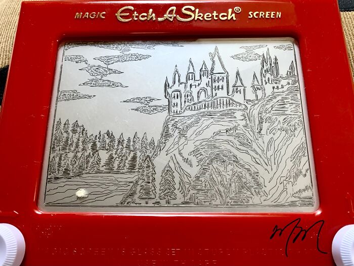 I Can Draw On The Etch-A-Sketch Better Than I Can On Paper (19 Pics) I Can Draw On The Etch-A-Sketch Better Than I Can On Paper (19 Pics)