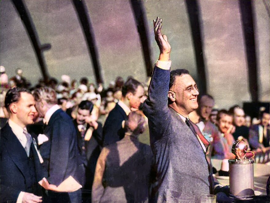 10 Election Pictures That Show How Little Has Changed In 100 Years