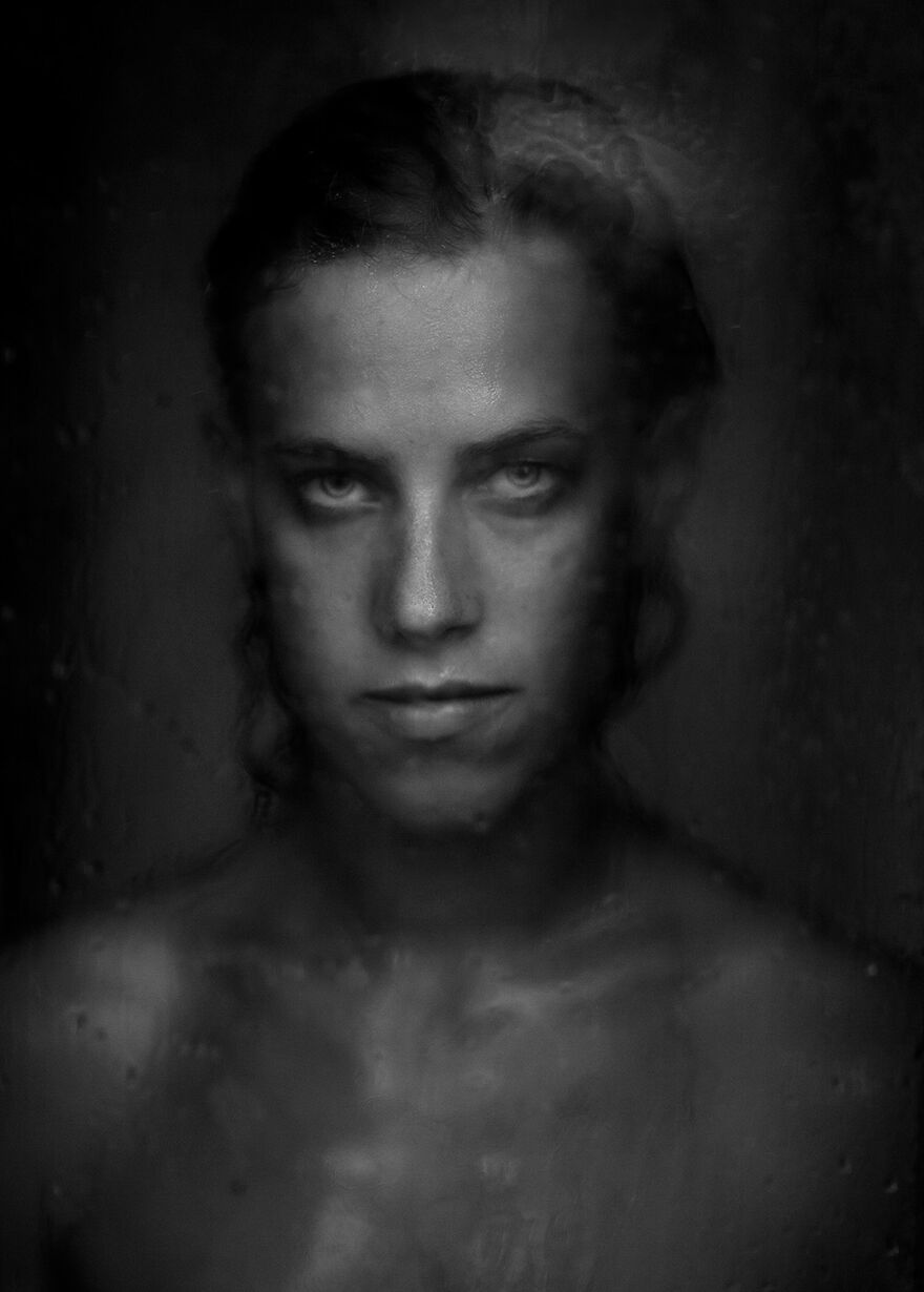 Here Are The 10 Winning Photographs From The “People” Contest By The Independent Photographer Here Are The 10 Winning Photographs From The “People” Contest By The Independent Photographer