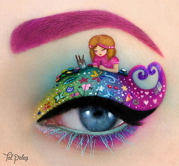 Makeup Artist Uses Her Eyes As A Canvas Creating Stunning Art