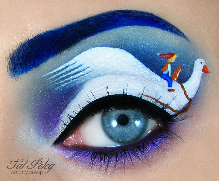 Makeup Artist Uses Her Eyes As A Canvas Creating Stunning Art