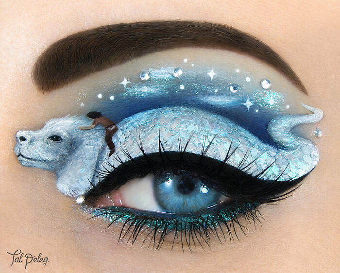 Makeup Artist Uses Her Eyes As A Canvas Creating Stunning Art