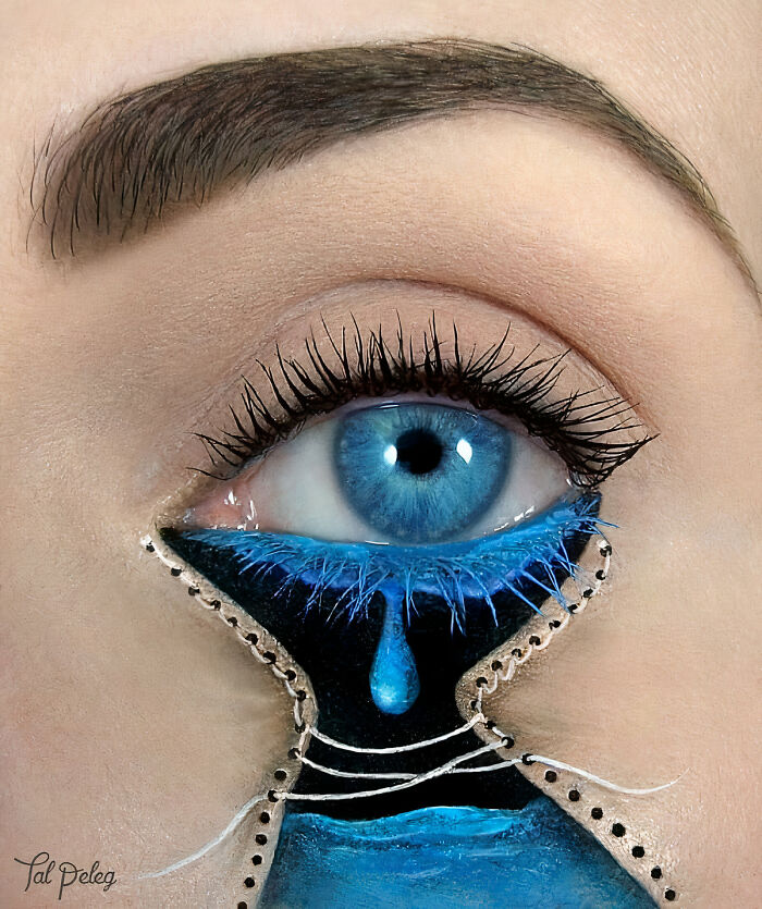 Makeup Artist Uses Her Eyes As A Canvas Creating Stunning Art