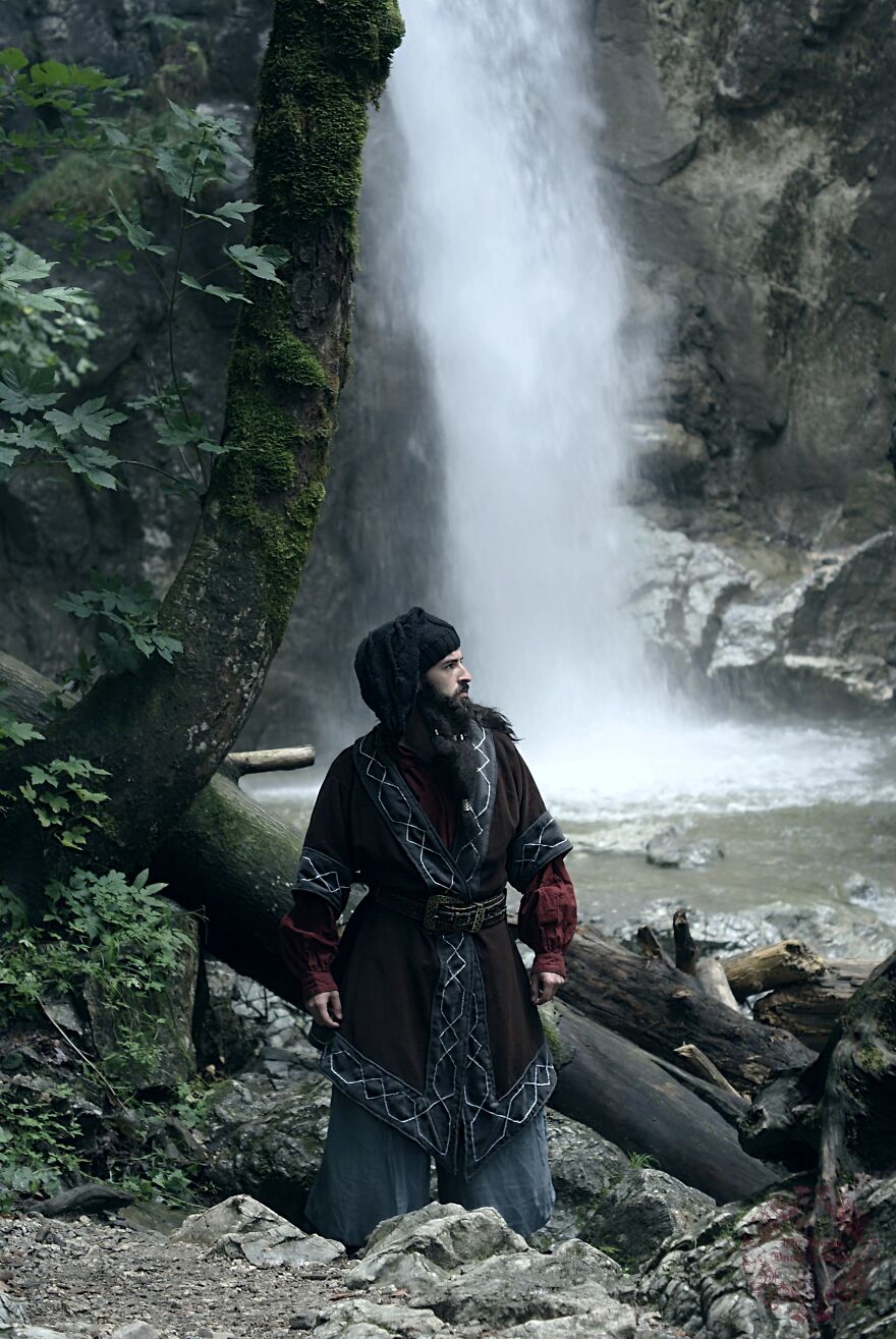 My Boyfriend And I Dressed Up In Eachothers Lord Of The Rings Costumes For Halloween