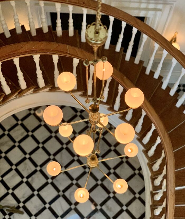 Take A Look At This Masterfully Crafted Dollhouse That Costs A Fortune (15 Pics) Take A Look At This Masterfully Crafted Dollhouse That Costs A Fortune (15 Pics)