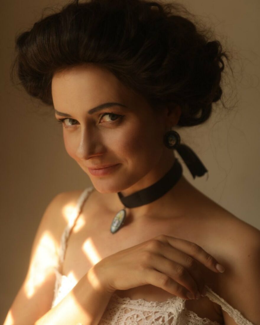 Woman-Dresses-19th-Century-Fashion-Vintage-Clothes-Mila-Povoroznyuk-Your-Sunny-Flowers