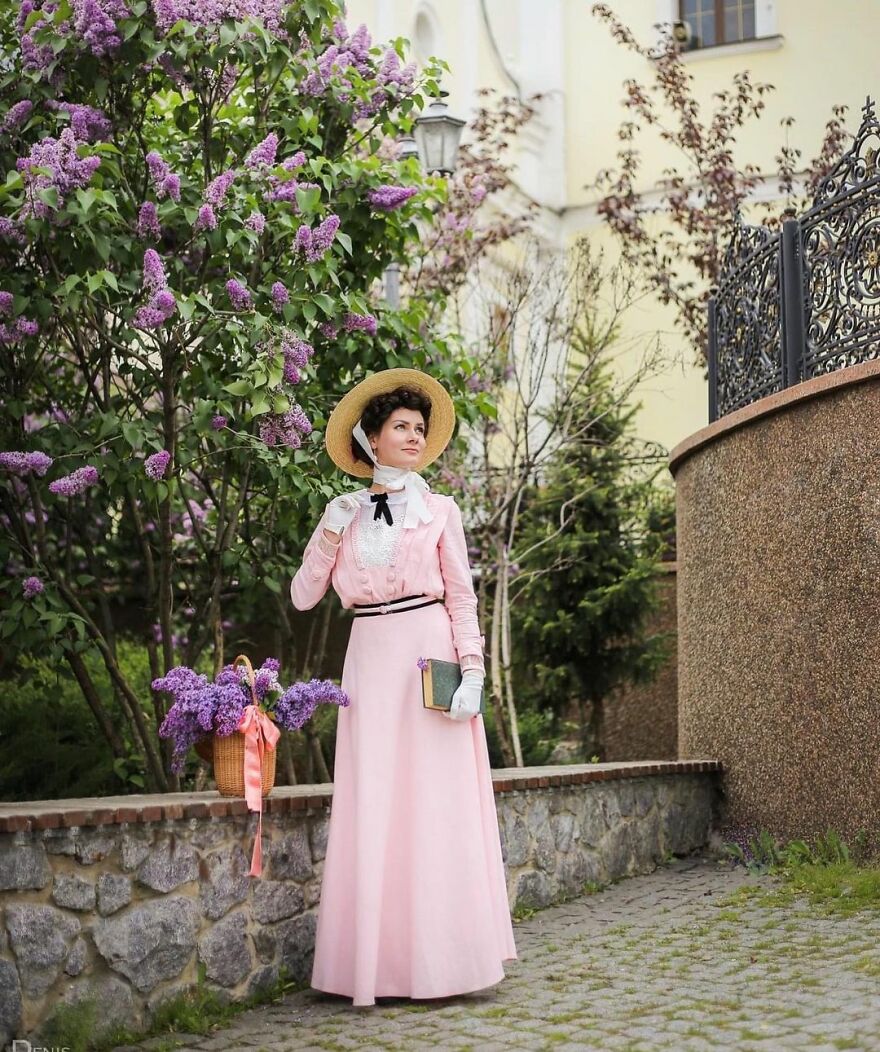 Woman-Dresses-19th-Century-Fashion-Vintage-Clothes-Mila-Povoroznyuk-Your-Sunny-Flowers