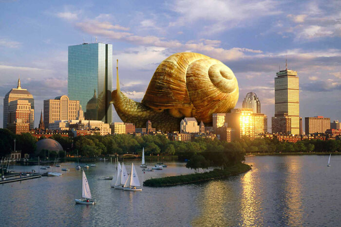 What Would Happen If Giant People "Invaded" Our Cities? Digital Artists Bring That Answer