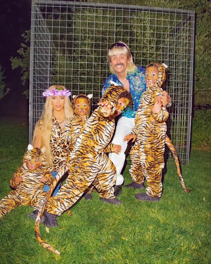 Kim Kardashian As Carole Baskin, Joe Exotic And Tigers