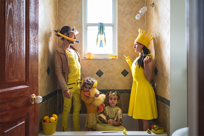 We Traveled The World In This Color-Themed Photoshoot While Being Stuck In Quarantine (9 Pics)