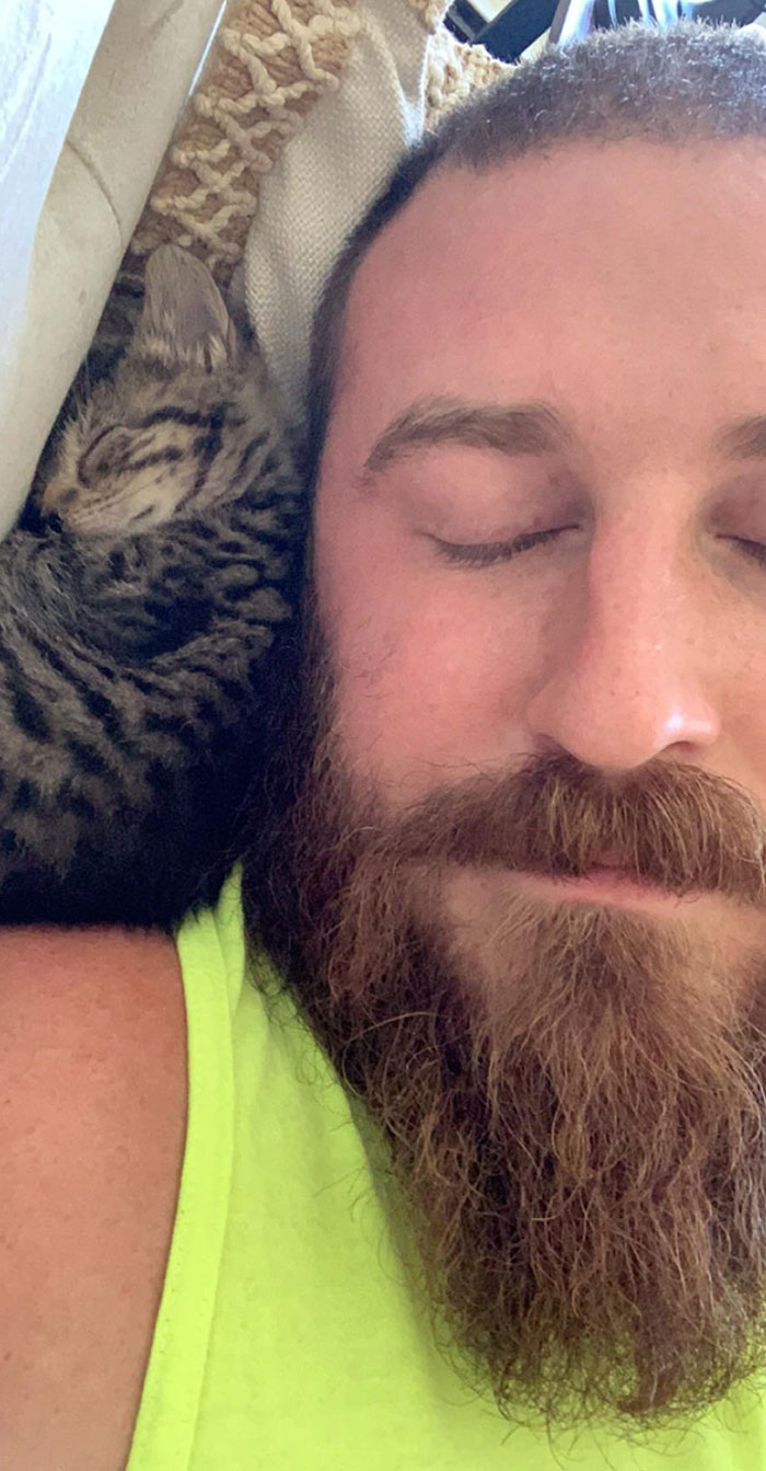I’ve Always Been A Dog Guy As A Former Marine And Outdoorsy Type But Yesterday I Found This Tiny Kitten And Man Oh Man. Maybe Cats Are Okay After All