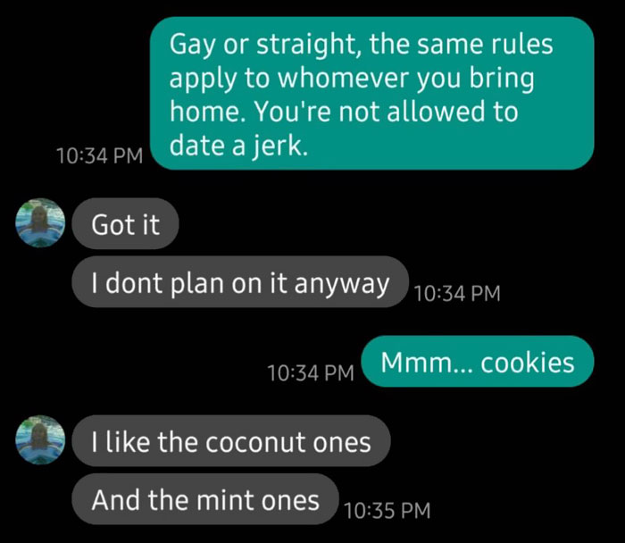 Daughter Comes Out To Dad While Chatting With Him And People Love His Reaction Daughter Comes Out To Dad While Chatting With Him And People Love His Reaction