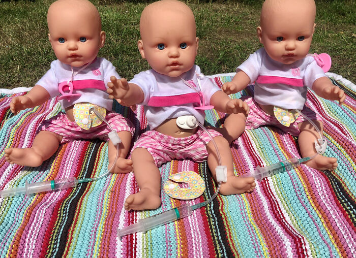 Mom Starts Making Inclusive Dolls After She Couldn't Find Any With Hearing Aids For Her Deaf Daughter Mom Starts Making Inclusive Dolls After She Couldn't Find Any With Hearing Aids For Her Deaf Daughter